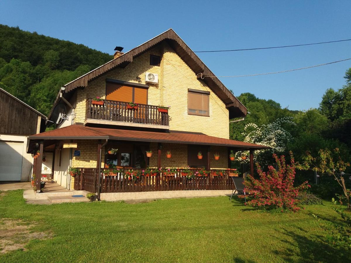 Blue Moon Apartment Licko Petrovo Selo ภายนอก รูปภาพ